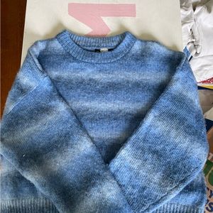 H&M sweater